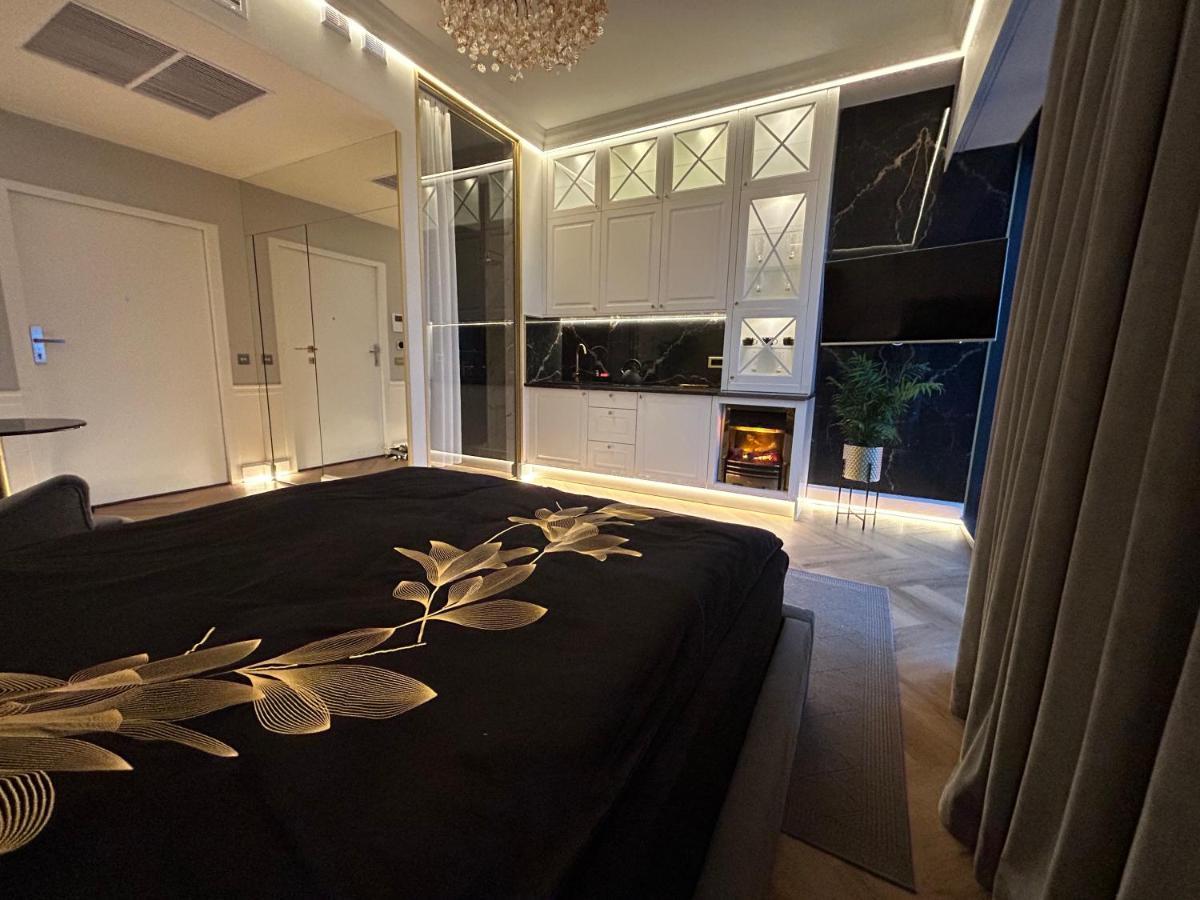Hanza Tower Home4u Apartment *